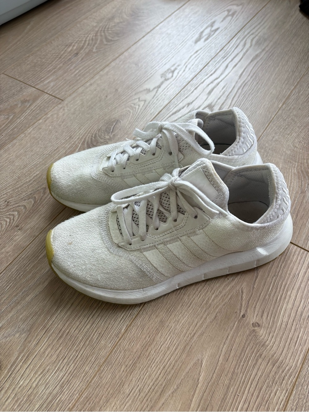 White Women's adidas sneakers size 7